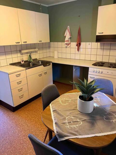 Ferienwohnung Fin, Enkel Leilighet Med Nydelig Strand I Naerheten Amdals Verk Exterior foto